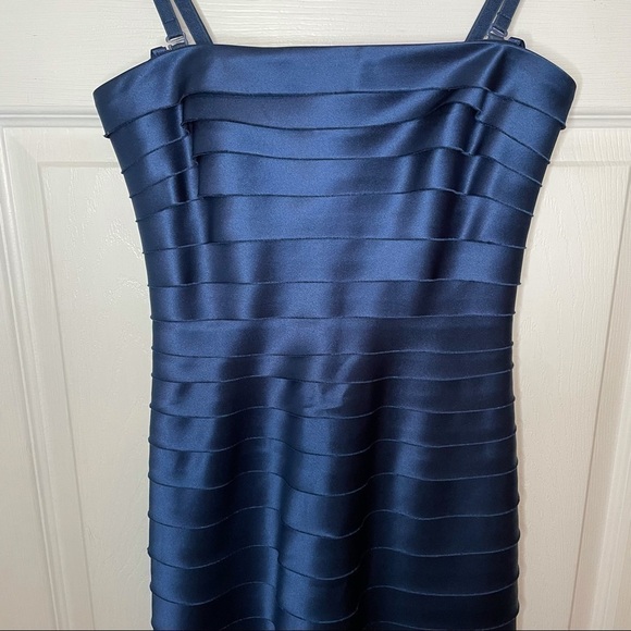 Bcbgmaxazria Blue Satin Mini Sleeveless Cocktail Dress 0 - Picture 7 of 7